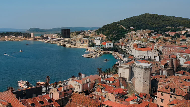 Colorized Black-and-White Seashore Picture